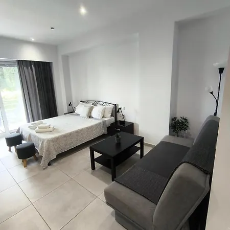 Apartment Benitses Corfu *